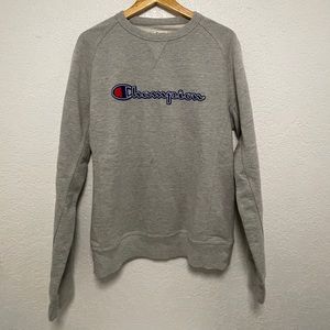 Champion Women’s Grey Embroidered Logo Crewneck Sweatshirt